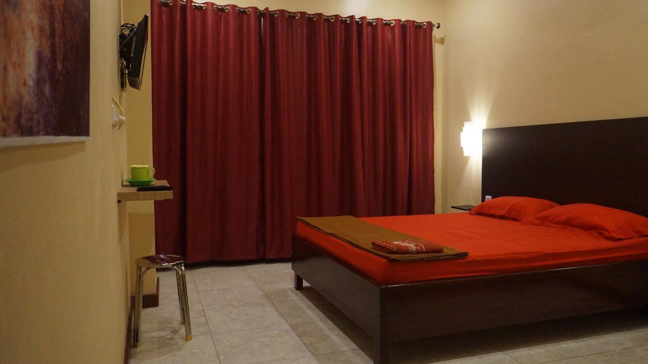 Griya Ringo Guest House Sorong Bagian luar foto